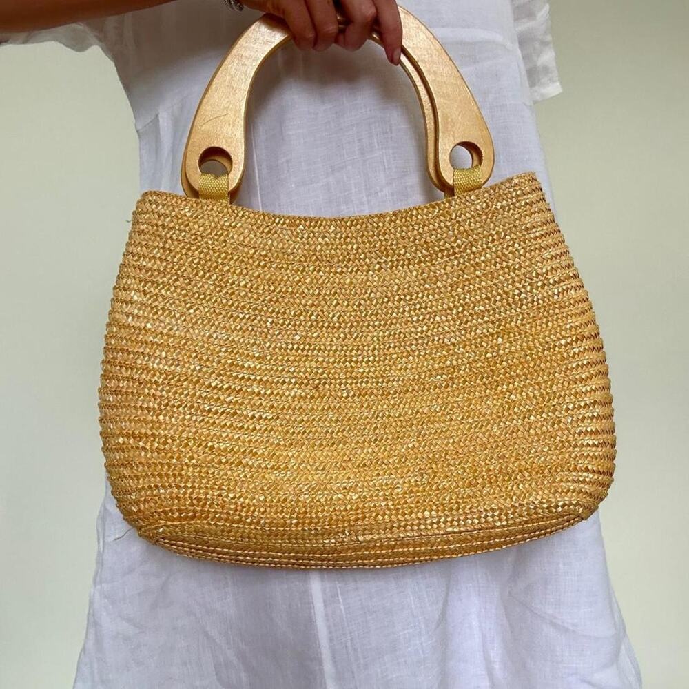 Vintage woven shoulder bag with
